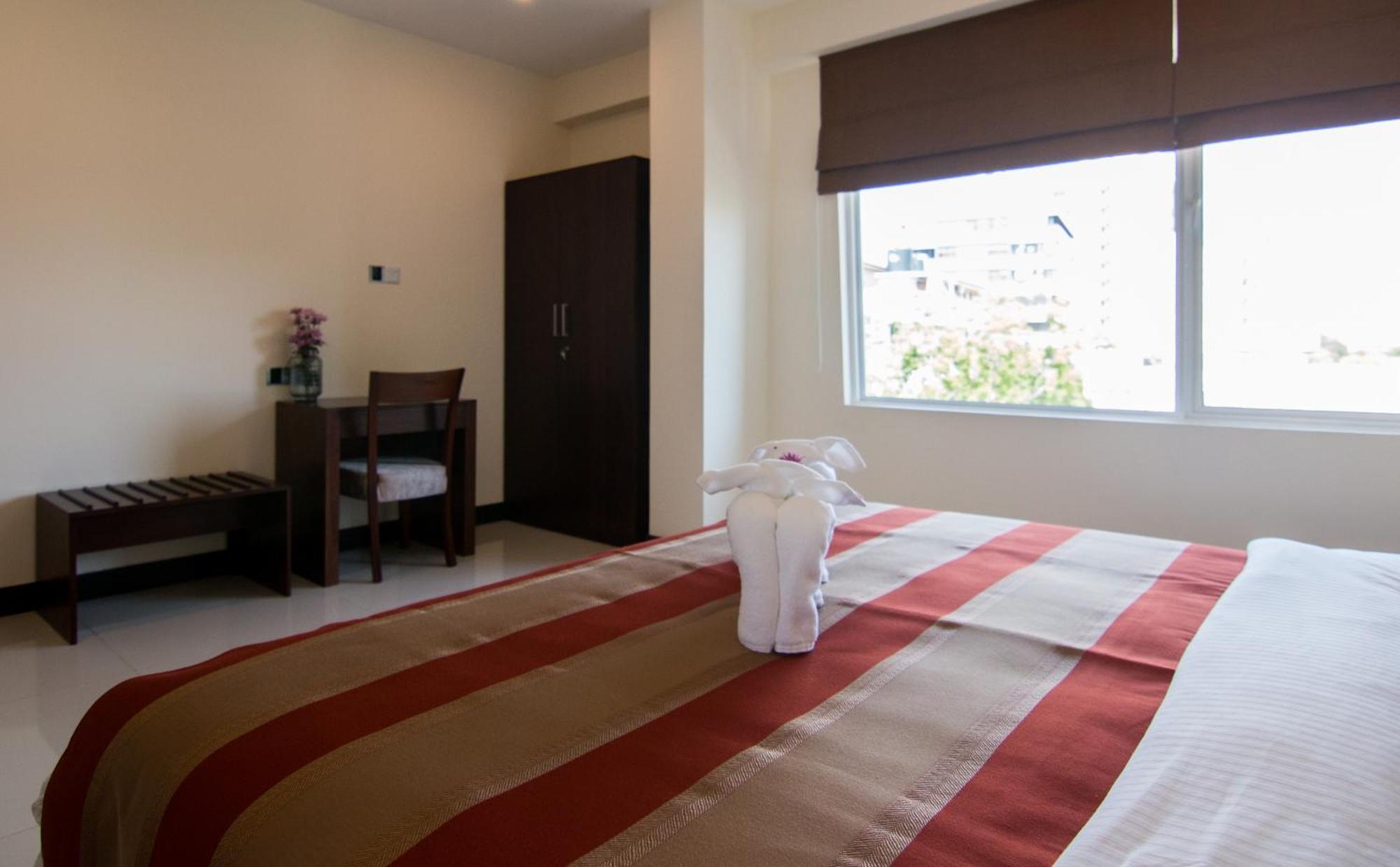 Rococo Apartemen Kolombo